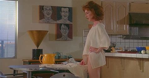 Julianne Moore Butt, Bush Scene in Short Cuts